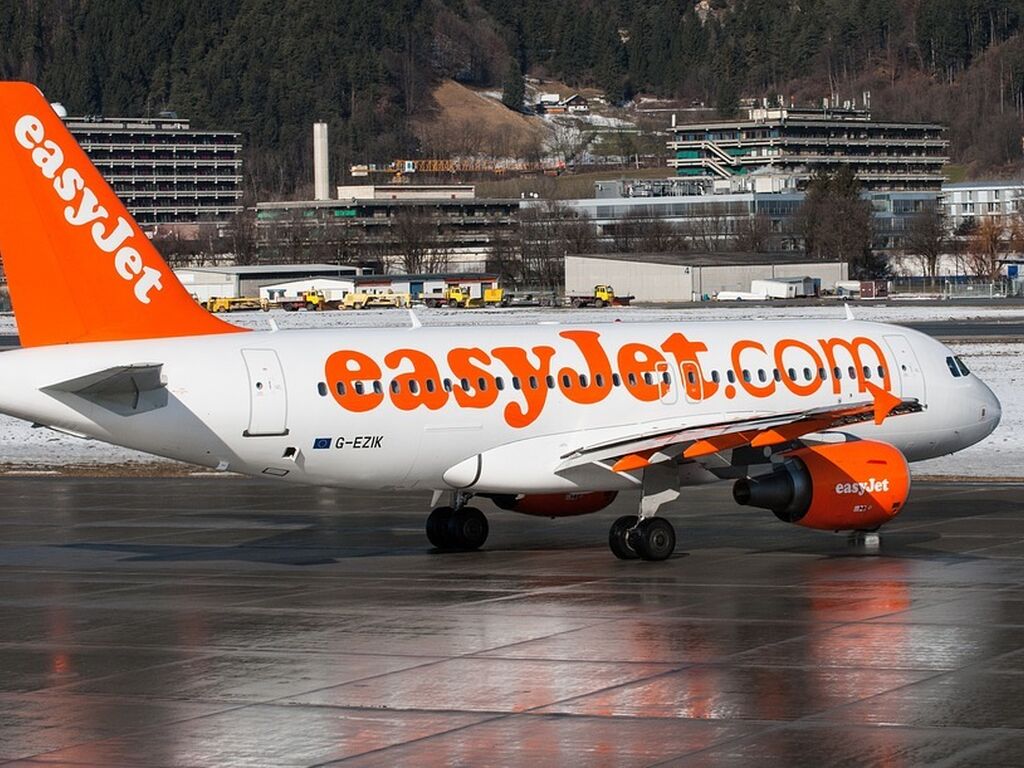 Easy Jet emergency landing